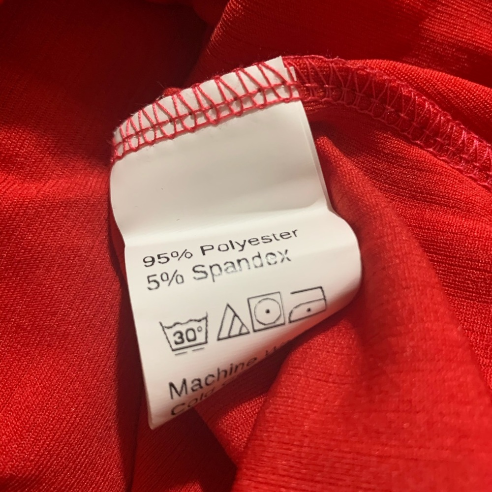 Red Button-Front Ribbed Top - NWOT - Picture 8 of 8